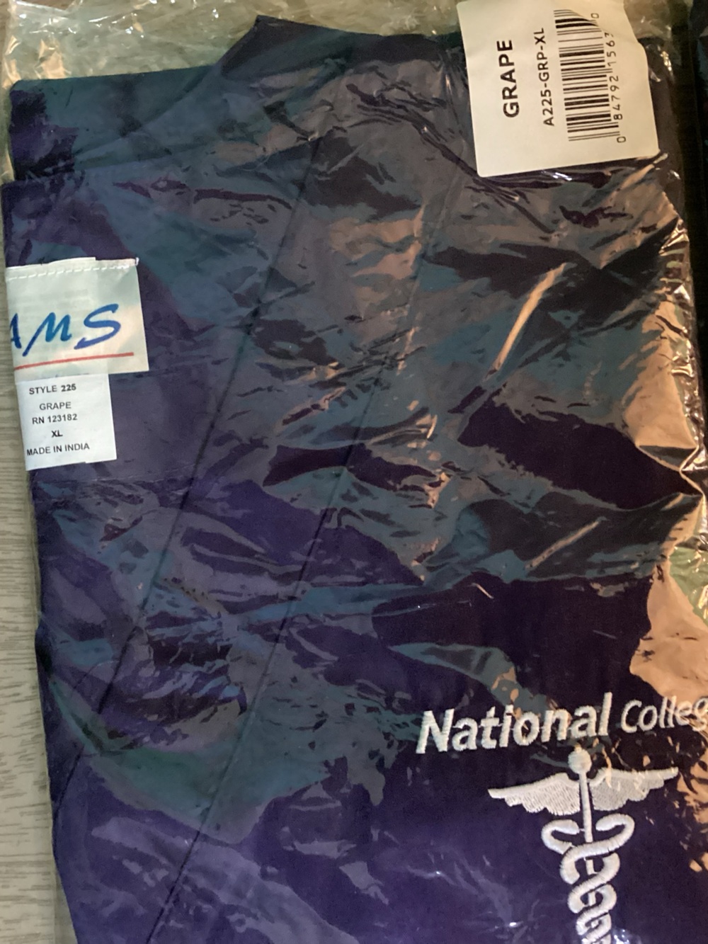 Scrub Set (2 Tops, 1 Pants) Size XL New Sealed in Package - Picture 2 of 8